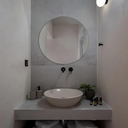Lithinon Luxury Suites Old Town Chania Free On-Site Parking Apartment