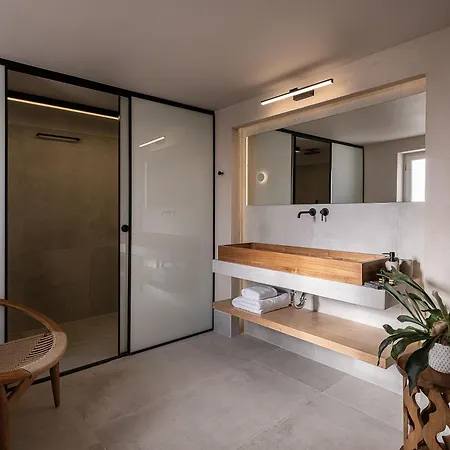 Lithinon Luxury Suites Old Town Chania Free On-Site Parking Apartment *
