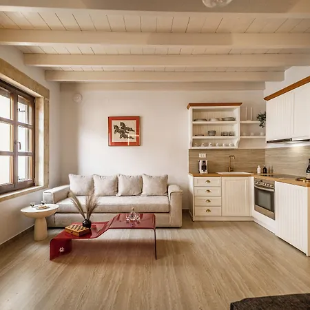 Lithinon Luxury Suites Old Town Chania Free On-Site Parking Apartment