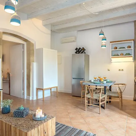 Lithinon Luxury Suites Old Town Chania Free On-Site Parking Apartment