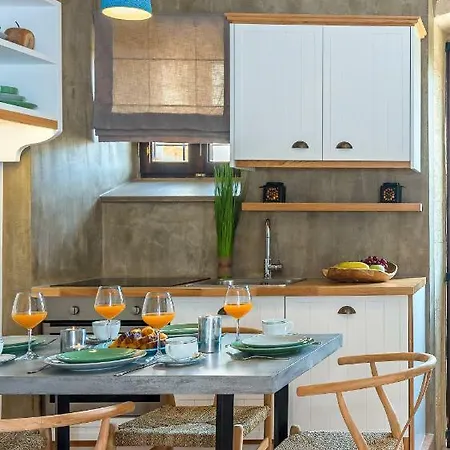 Lithinon Luxury Suites Old Town Chania Free On-Site Parking *