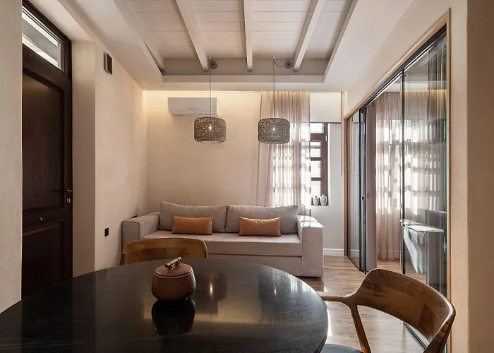 Lithinon Luxury With Free Parking דירה חאניה