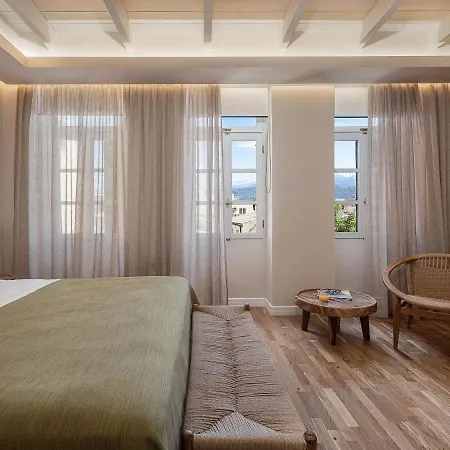 Lithinon Luxury Suites With Free Parking