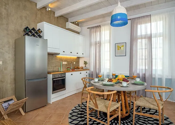 Apartamento Lithinon Luxury With Free Parking *